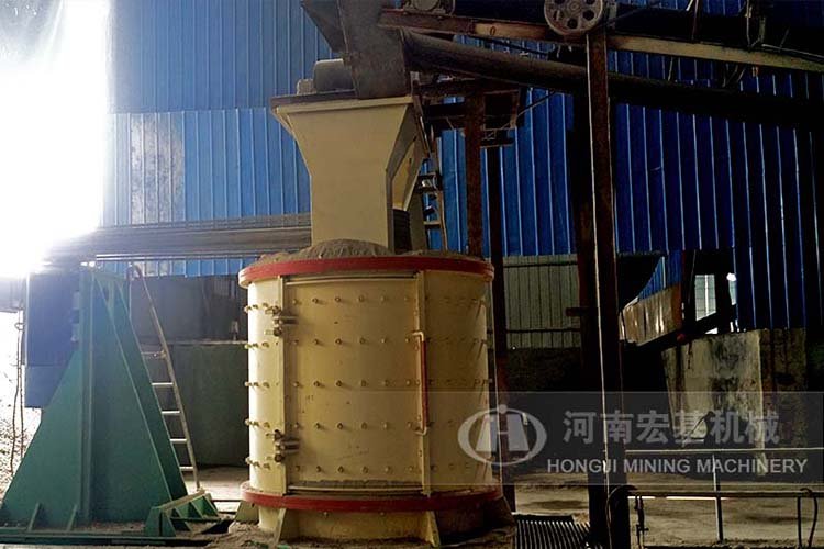 立軸式板錘制砂機 立軸式板錘制砂機