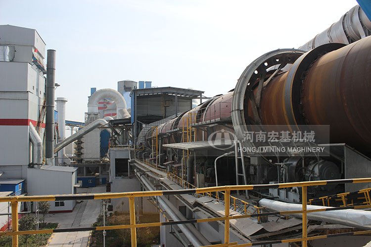 日產量四百噸的旋窯 日產量四百噸的旋窯