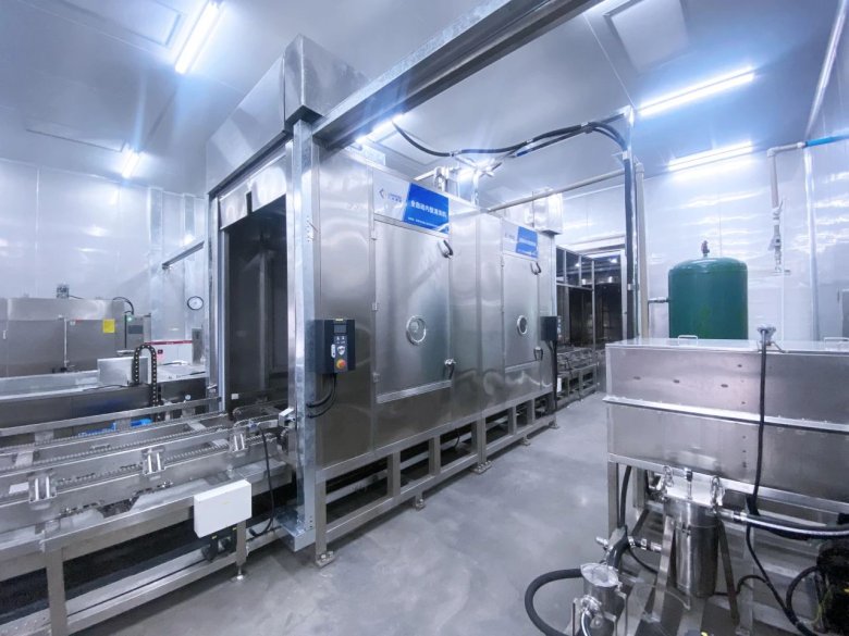 092238_738545_gsdt.jpg 092238_738545_gsdt.jpg