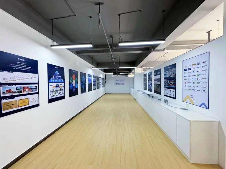 095306_996179_gsdt.jpg 095306_996179_gsdt.jpg