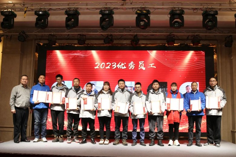 110408_695692_gsdt.jpg 110408_695692_gsdt.jpg