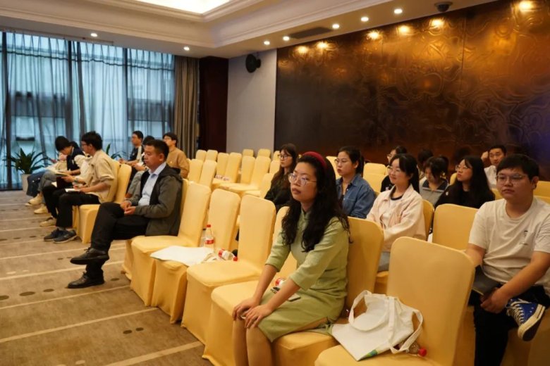 090854_294213_gsdt.jpg 090854_294213_gsdt.jpg