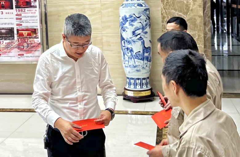 165000_701148_gsdt.jpg 165000_701148_gsdt.jpg