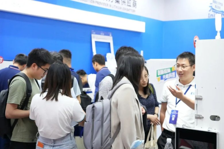 095455_516525_gsdt.jpg 095455_516525_gsdt.jpg