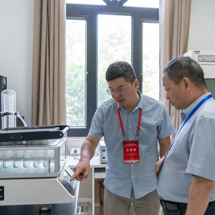 103008_655437_gsdt.jpg 103008_655437_gsdt.jpg