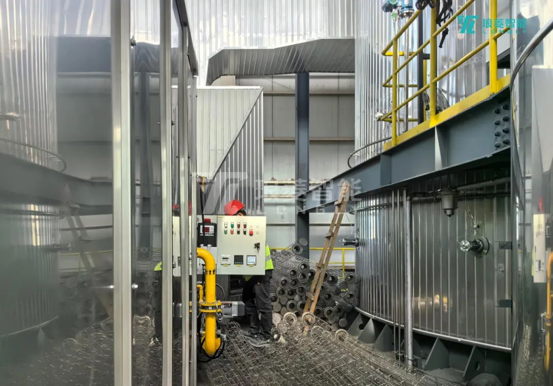 噴霧干燥安裝現(xiàn)場.jpg 噴霧干燥安裝現(xiàn)場.jpg