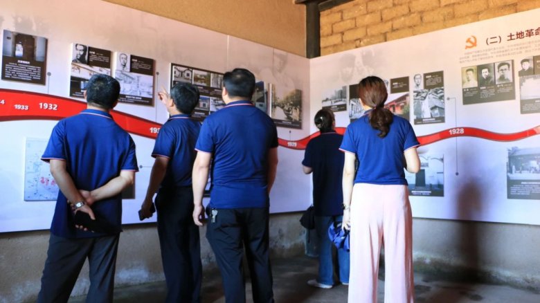 110146_501583_gsdt.jpg 110146_501583_gsdt.jpg