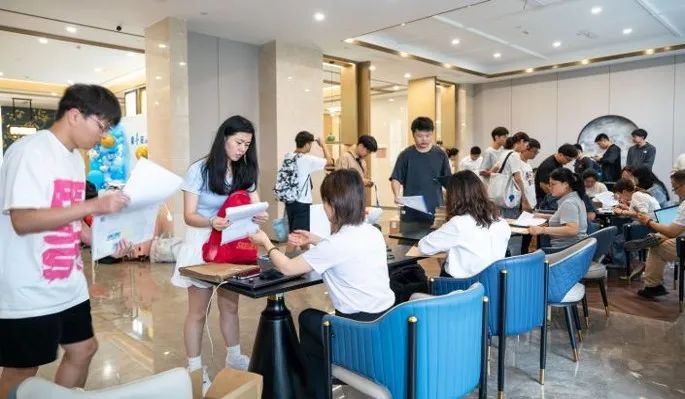 085407_719037_gsdt.jpg 085407_719037_gsdt.jpg