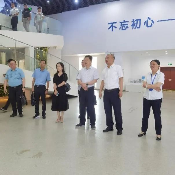 081703_191392_gsdt.jpg 081703_191392_gsdt.jpg