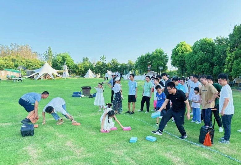 083603_713964_gsdt.jpg 083603_713964_gsdt.jpg