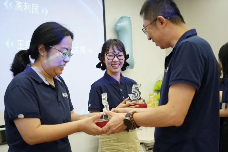 171932_539366_gsdt.jpg 171932_539366_gsdt.jpg