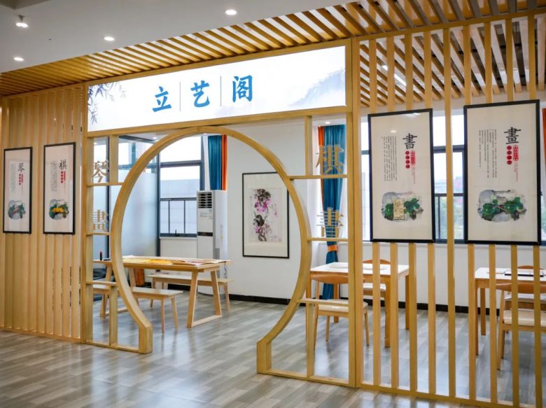 082505_644772_gsdt.jpg 082505_644772_gsdt.jpg