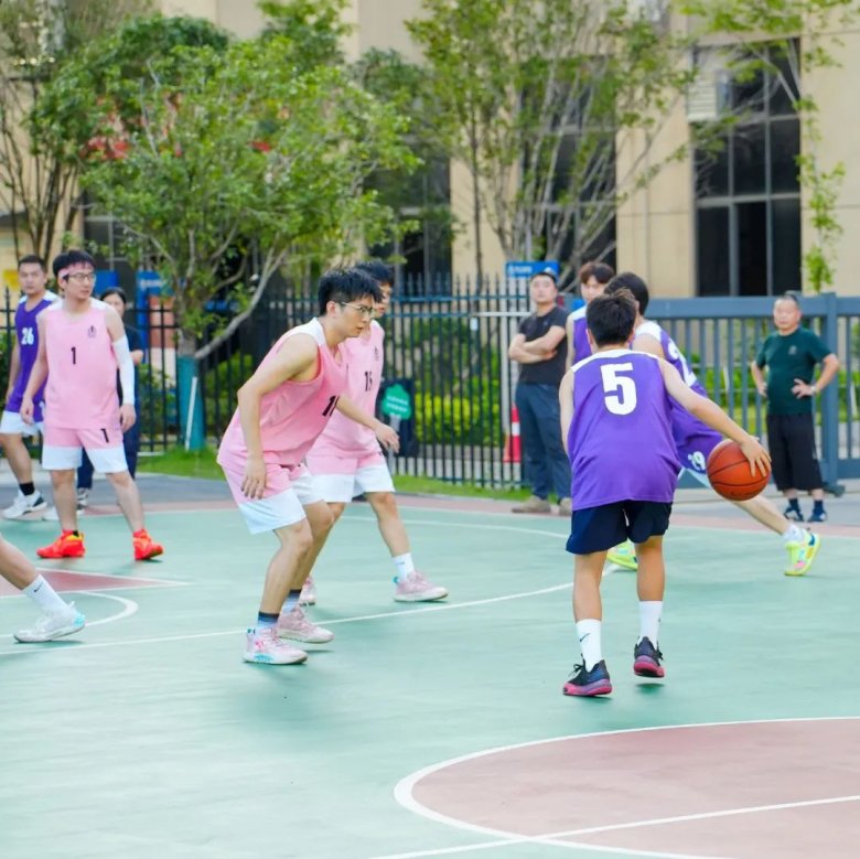 082633_886631_gsdt.jpg 082633_886631_gsdt.jpg