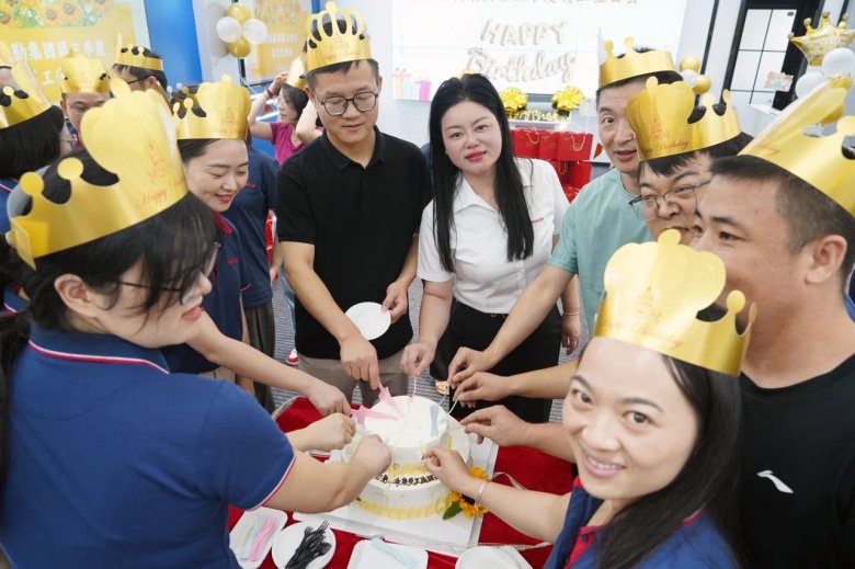 085601_480241_gsdt.jpg 085601_480241_gsdt.jpg