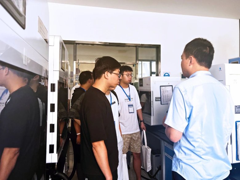 081854_007612_gsdt.jpg 081854_007612_gsdt.jpg