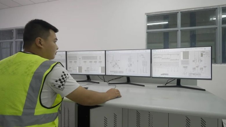 084131_544445_gsdt.jpg 084131_544445_gsdt.jpg