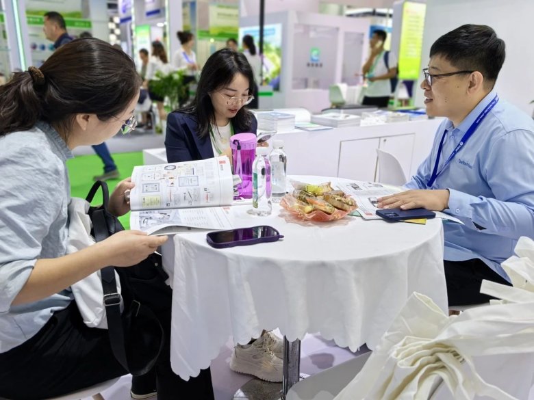 111509_019501_gsdt.jpg 111509_019501_gsdt.jpg