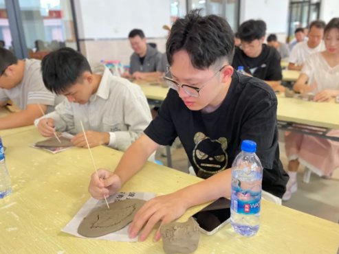 085453_727639_gsdt.png 085453_727639_gsdt.png