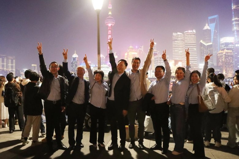 120055_772526_gsdt.jpg 120055_772526_gsdt.jpg