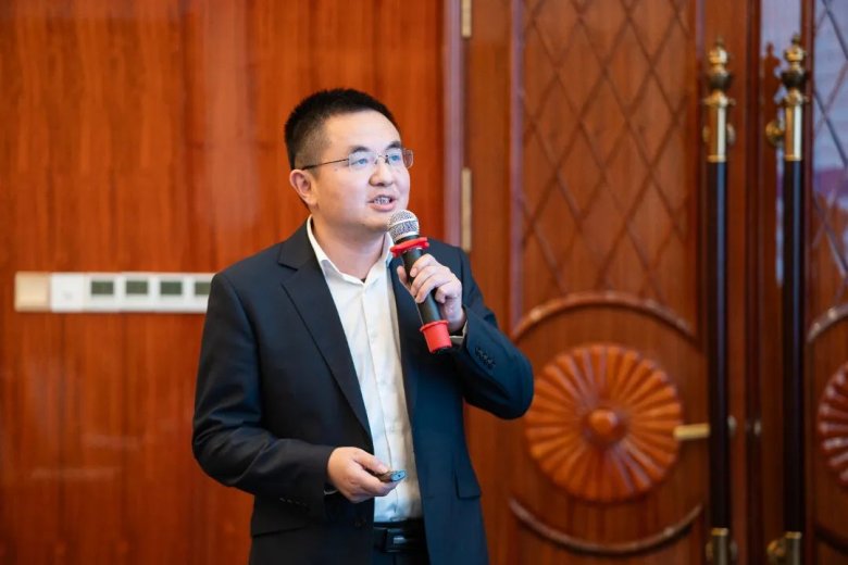 103700_640204_gsdt.jpg 103700_640204_gsdt.jpg