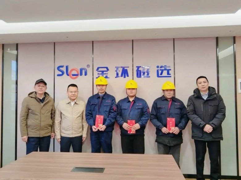 082756_949346_gsdt.jpg 082756_949346_gsdt.jpg