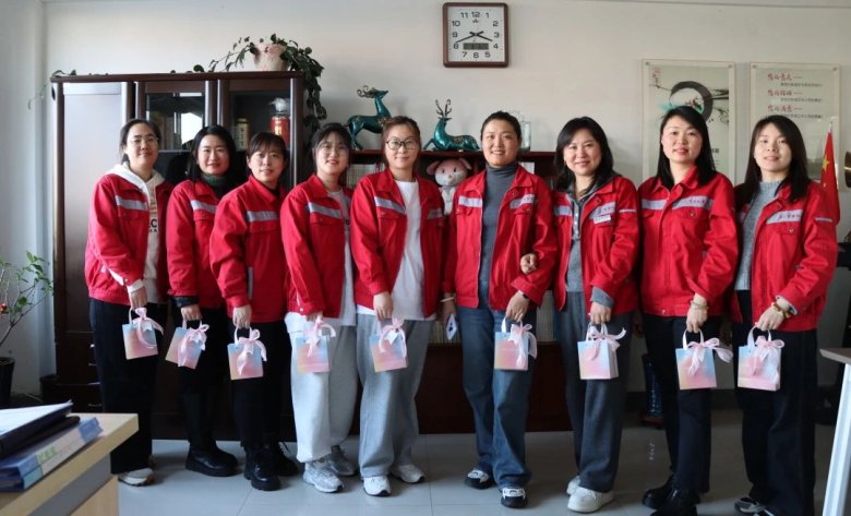 113241_239474_gsdt.jpg 113241_239474_gsdt.jpg