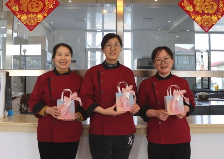 113346_206030_gsdt.jpg 113346_206030_gsdt.jpg