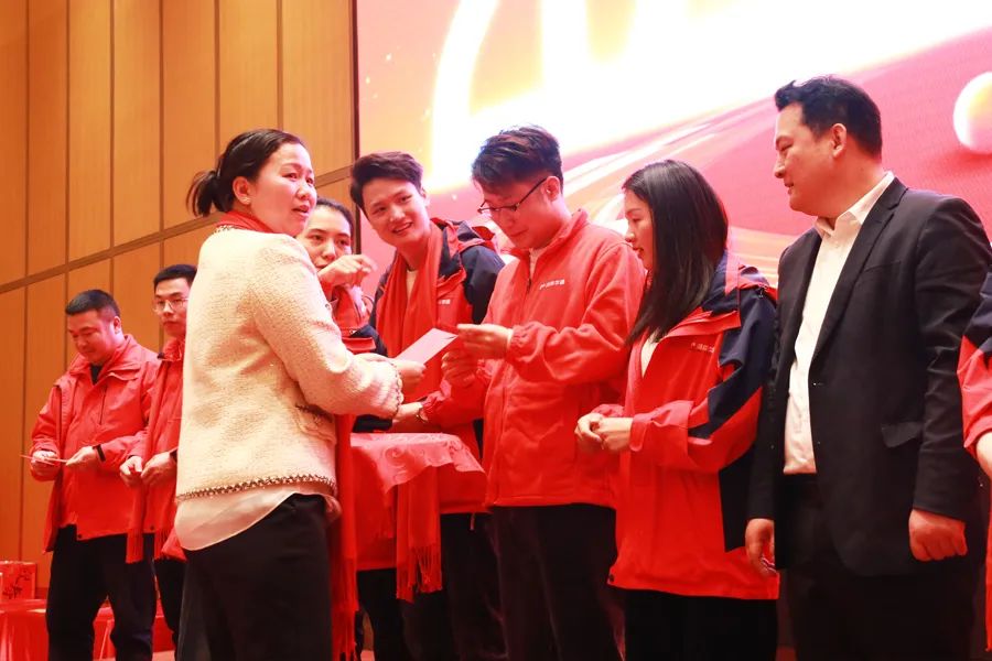 湖南華通粉體設備科技有限公司 湖南華通粉體設備科技有限公司