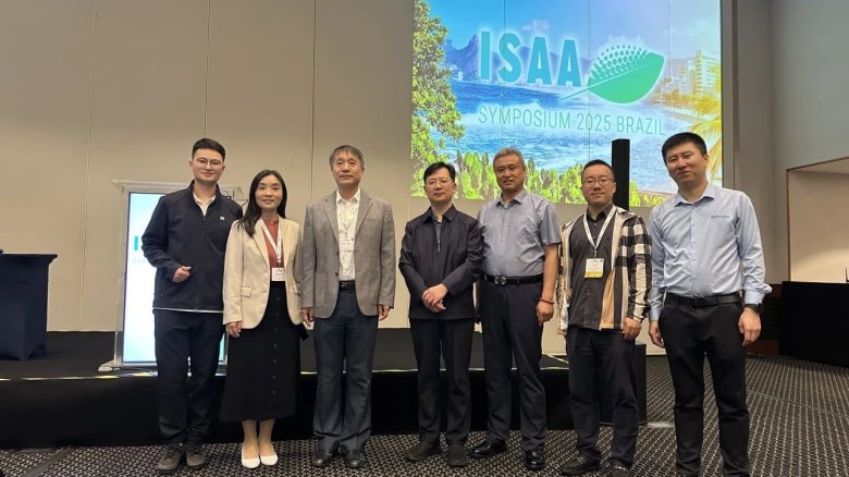 090231_215075_gsdt.jpg 090231_215075_gsdt.jpg