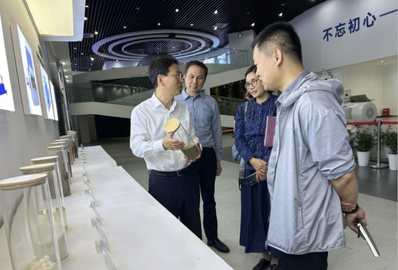 164305_437280_gsdt.png 164305_437280_gsdt.png