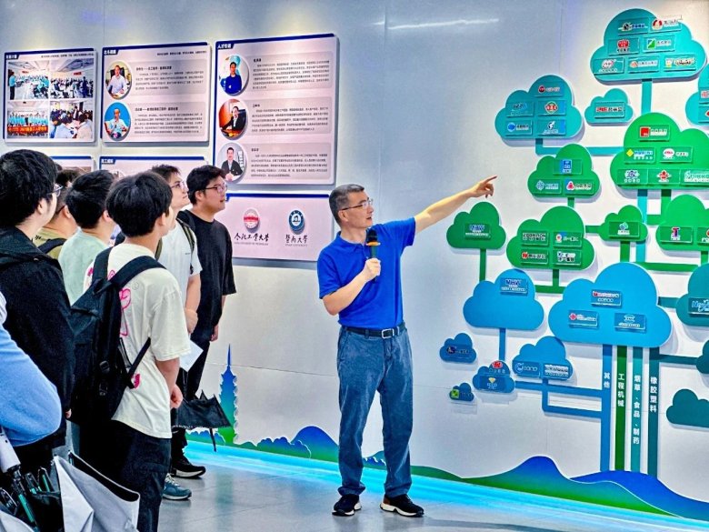 081435_696751_gsdt.jpg 081435_696751_gsdt.jpg