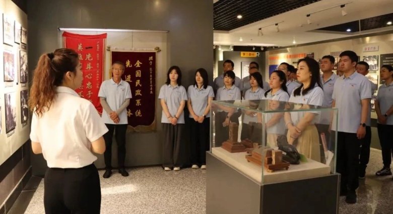 095841_012840_gsdt.jpg 095841_012840_gsdt.jpg