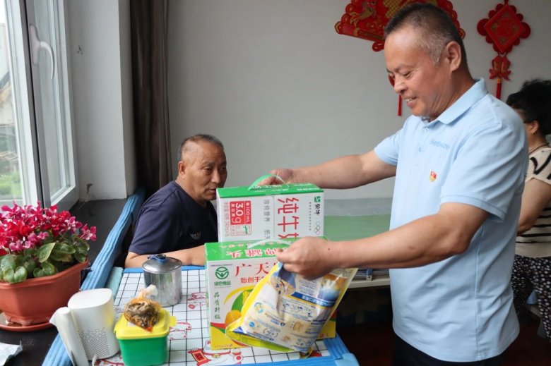 100100_242202_gsdt.jpg 100100_242202_gsdt.jpg