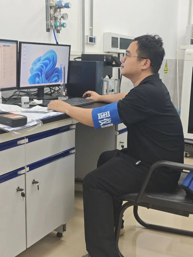 092033_479421_gsdt.jpg 092033_479421_gsdt.jpg