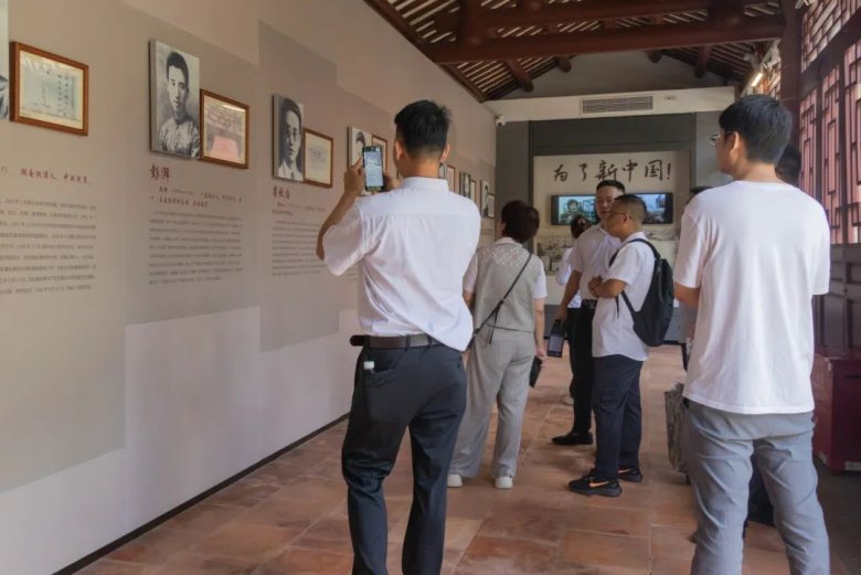 081848_491852_gsdt.jpg 081848_491852_gsdt.jpg