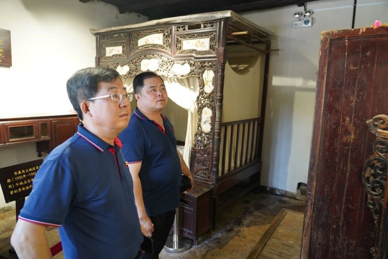 082341_111665_gsdt.jpg 082341_111665_gsdt.jpg