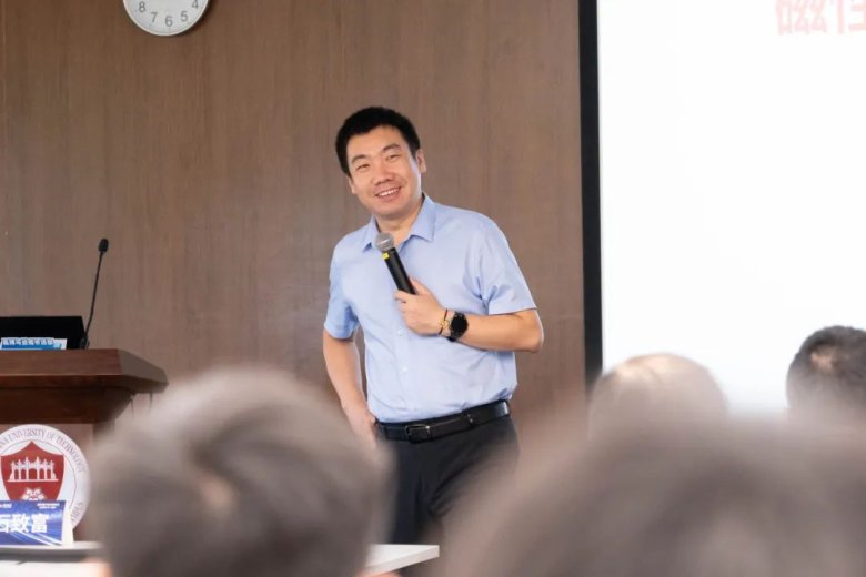 082950_631404_gsdt.jpg 082950_631404_gsdt.jpg