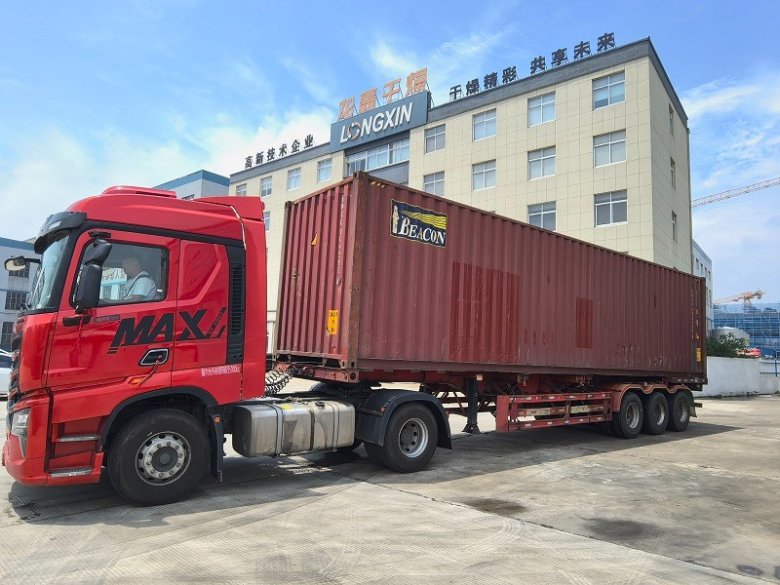 2025-08-04 縱跨山海 年產萬噸級磷酸鐵鋰1.jpg