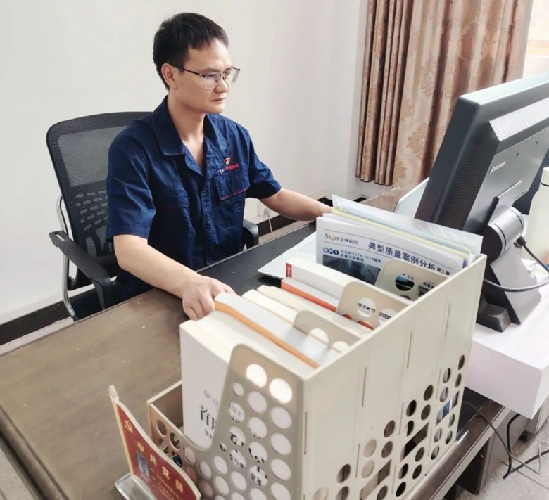 081542_542924_gsdt.jpg 081542_542924_gsdt.jpg