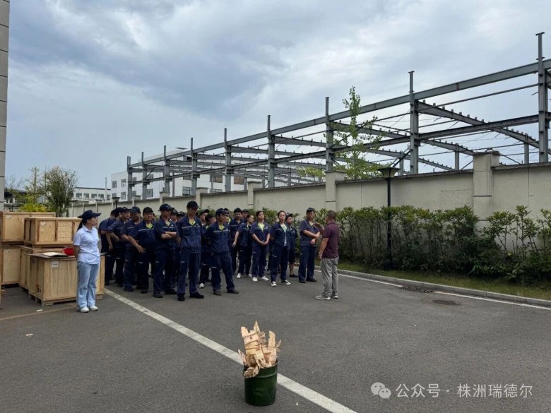 154943_353109_gsdt.jpg 154943_353109_gsdt.jpg