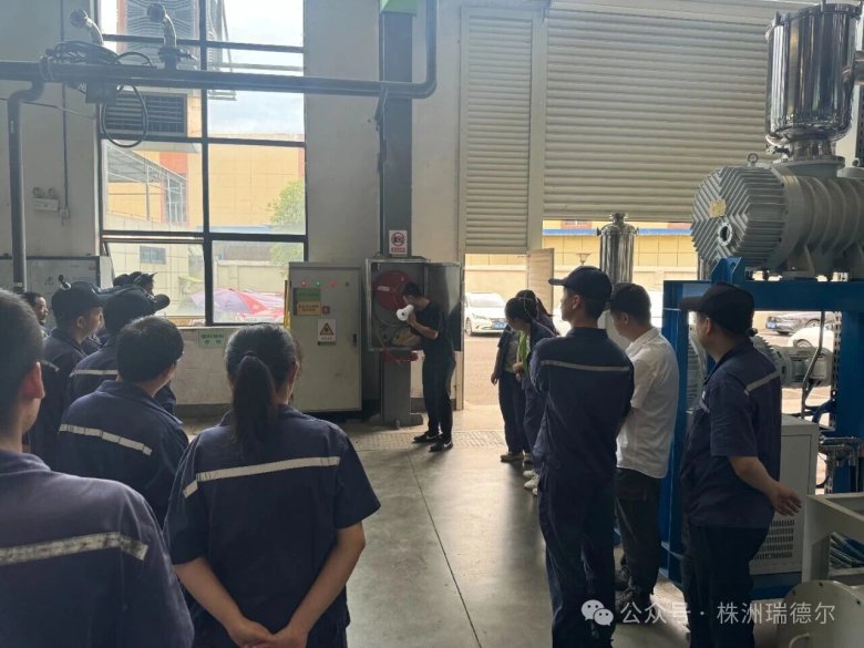 155053_753375_gsdt.jpg 155053_753375_gsdt.jpg