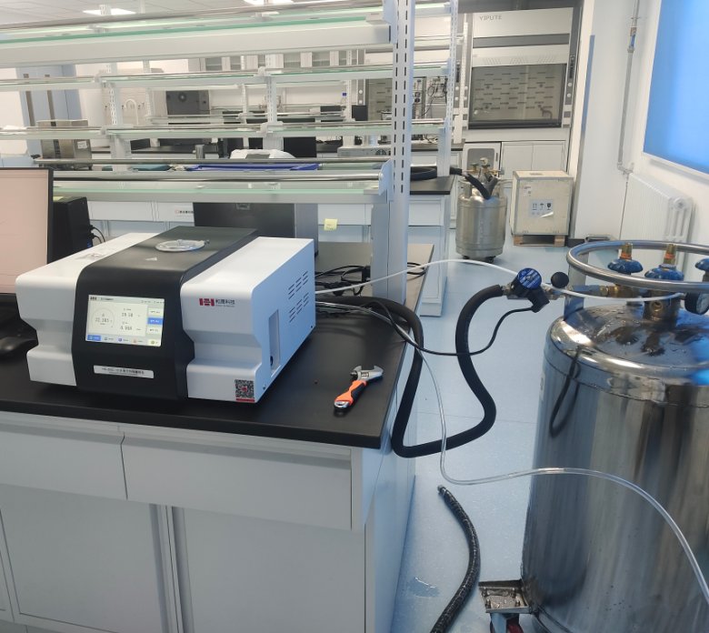 101515_000783_gsdt.png 液氮制冷差示掃描量熱儀.png