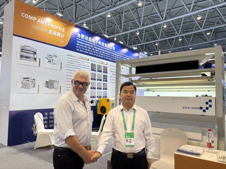 152524_258403_gsdt.jpg 152524_258403_gsdt.jpg